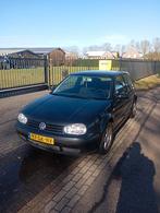 Volkswagen Golf 4 met NIEUWE APK!, Auto's, Voorwielaandrijving, 1064 kg, 1200 kg, Handgeschakeld