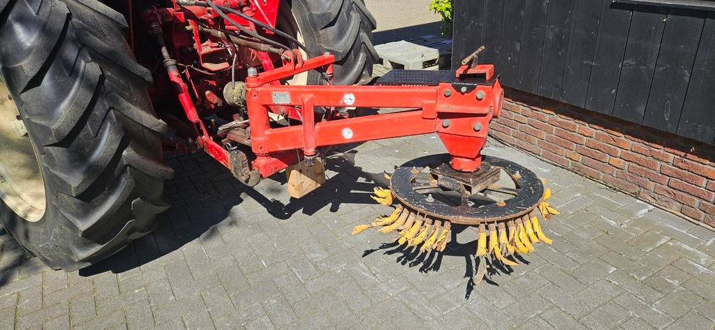 Onkruidborstel achter de trekker tractor aftakas en hydrolis, Ophalen of Verzenden, Gebruikt