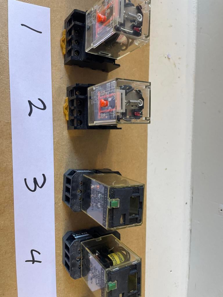 Diverse relais en componenten (prijs per item EUR2 - EUR12), Ophalen of Verzenden, Gebruikt, Overige typen