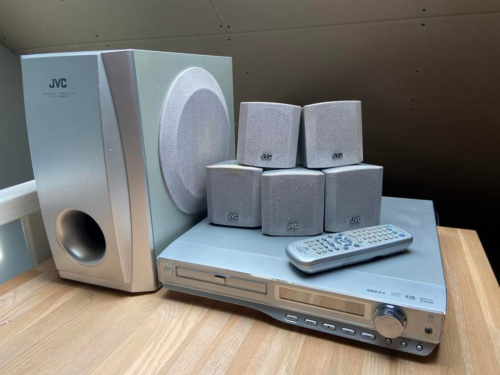 JVC DVD Digital Cinema System - 5.1 Surround Sound, Audio, Tv en Foto, Home Cinema-sets, Gebruikt, JVC, Ophalen of Verzenden, 5.1-systeem