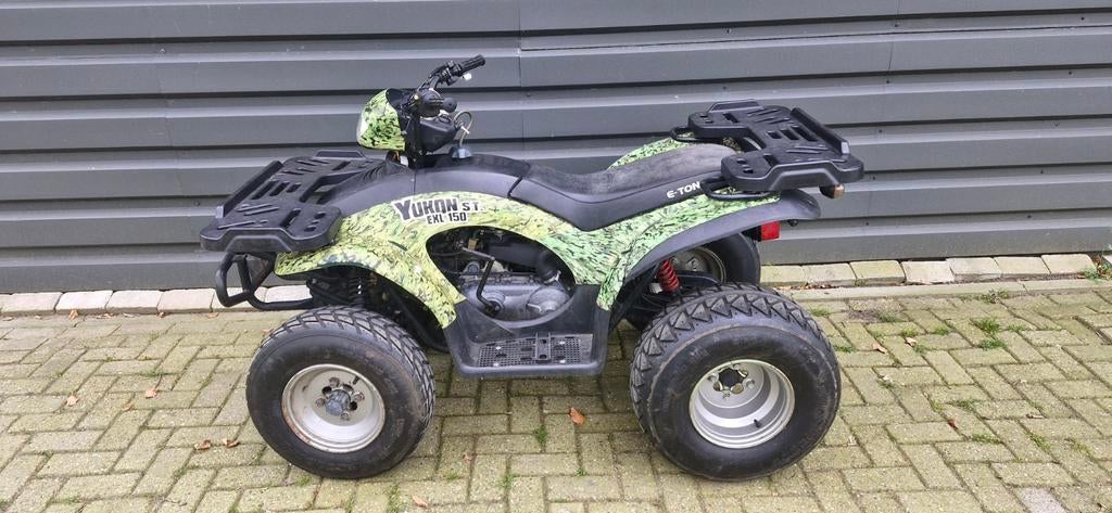 E ton quad, Fietsen en Brommers, Ophalen, ., ., .