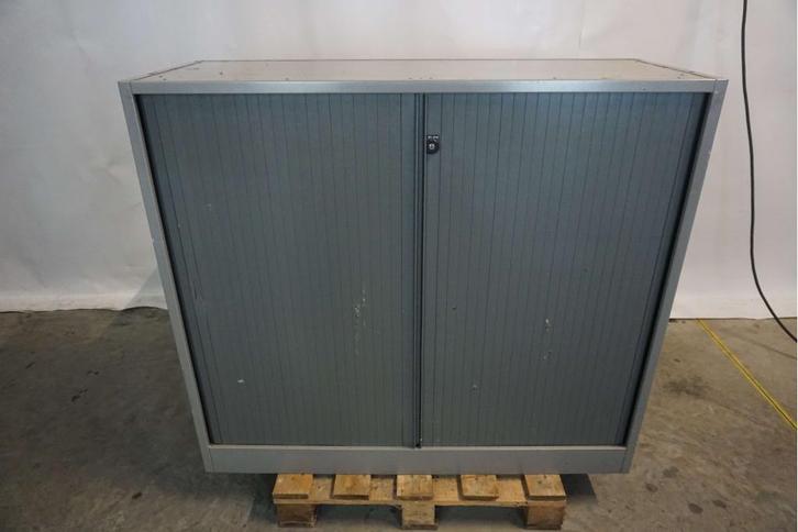 Ahrend archiefkast roldeurkast opbergkast garagekast, Huis en Inrichting, Kasten | Roldeurkasten en Archiefkasten, Gebruikt, 100 tot 150 cm