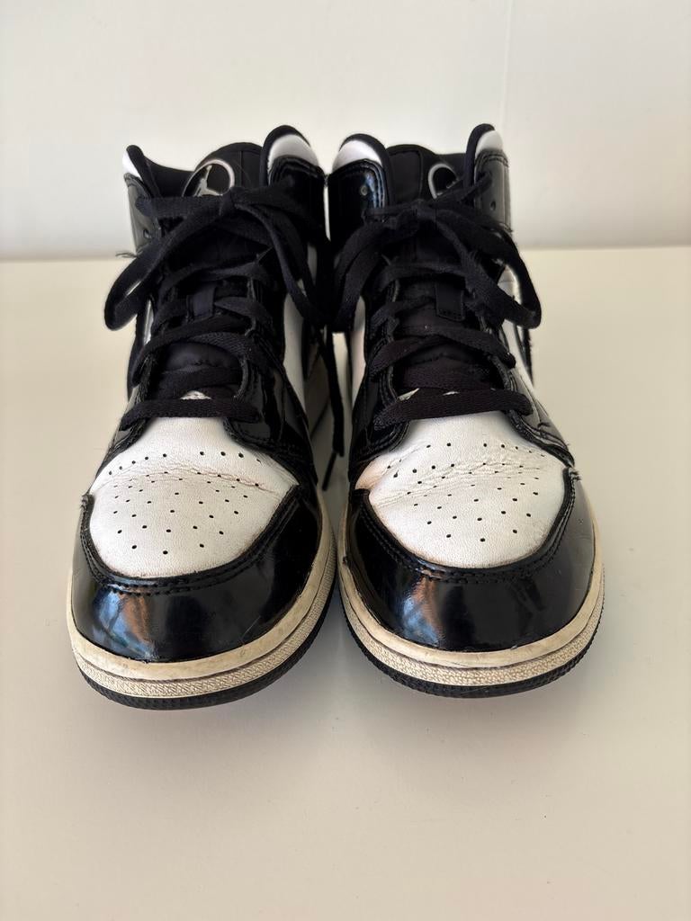 Nike Air Jordan 1 Mid sneakers zwart wit maat 40, Kleding | Dames, Schoenen, Ophalen of Verzenden, Gedragen, Zwart, Sneakers of Gympen