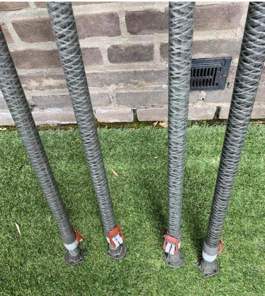 Isabella CarbonX STAANDER voor luifel met IsaFix sluiting, Ophalen of Verzenden, Zo goed als nieuw