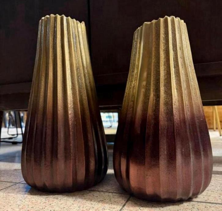 Richmond Kenza medium, Kenza Small goud, wijn rood vaas, Huis en Inrichting, Woonaccessoires | Vazen, Zo goed als nieuw, Overige kleuren