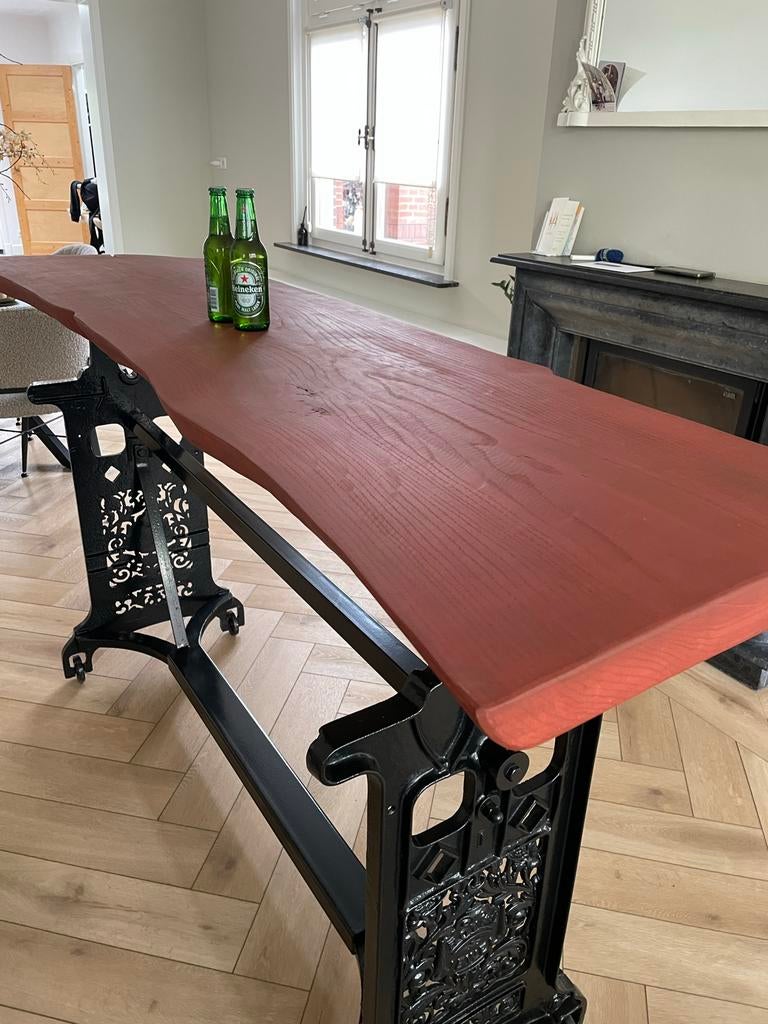Unieke Bartafel met Gietijzeren Onderstel, Ophalen, Zo goed als nieuw