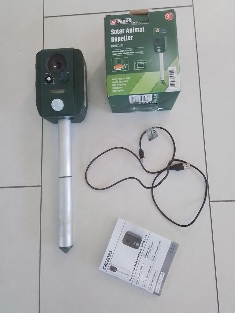 Kattenverjager werkt op zonlicht, Ophalen, Zo goed als nieuw