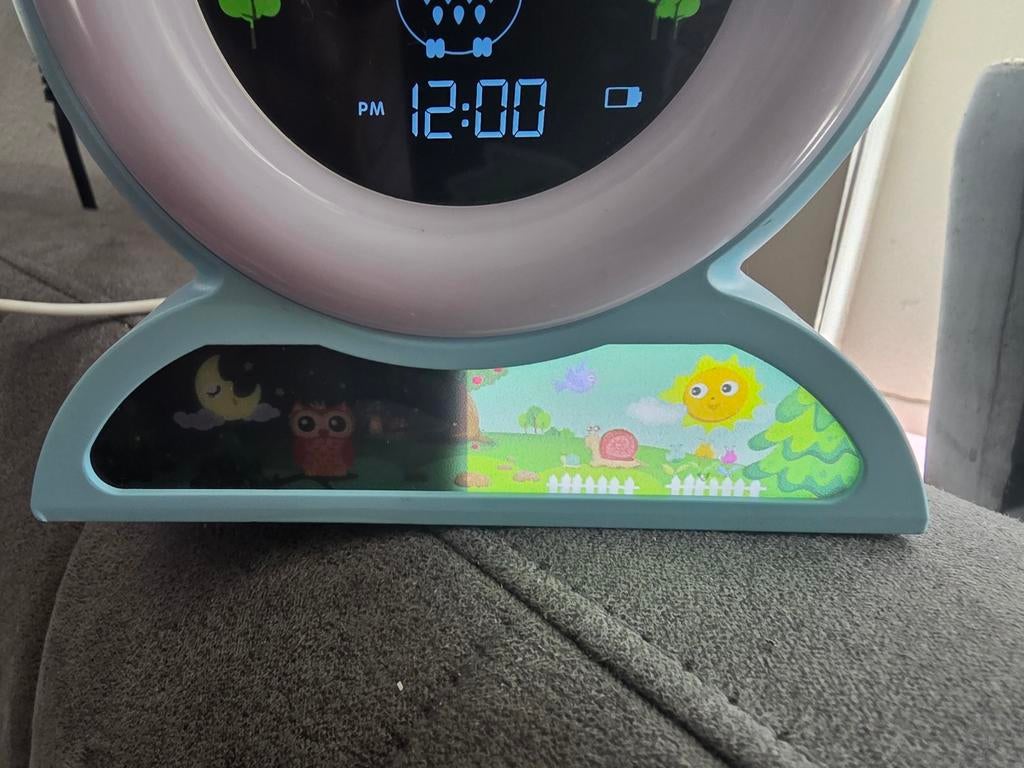 Kinderwekker met slaaptrainer en nachtlampje, Ophalen of Verzenden, Zo goed als nieuw, Digitaal