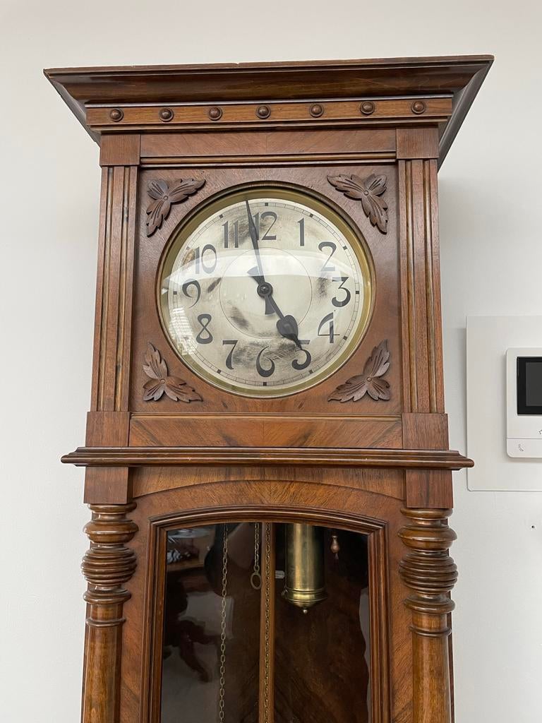 Antieke Staande Klok met Prachtig Houtsnijwerk, Antiek en Kunst, Ophalen