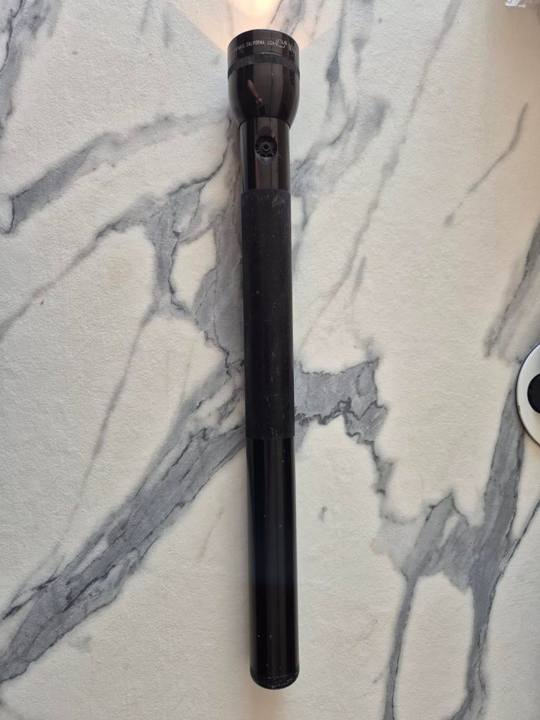 Mag-Lite zaklamp - Zwart, robuust en betrouwbaar, Ophalen, Gebruikt, Batterij