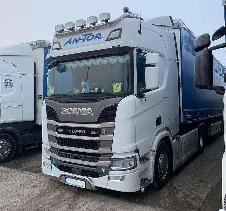 Dakbeugel / Lampenbeugel  Scania R S Next Generation, Auto-onderdelen, Vrachtwagen-onderdelen, Scania, Verlichting, Verzenden