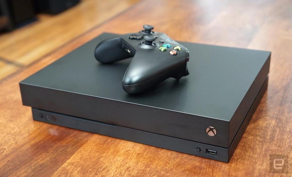 Xbox One X incl 1 jaar garantie en nieuwe controller, Spelcomputers en Games, Ophalen of Verzenden, 1 TB, Met 1 controller