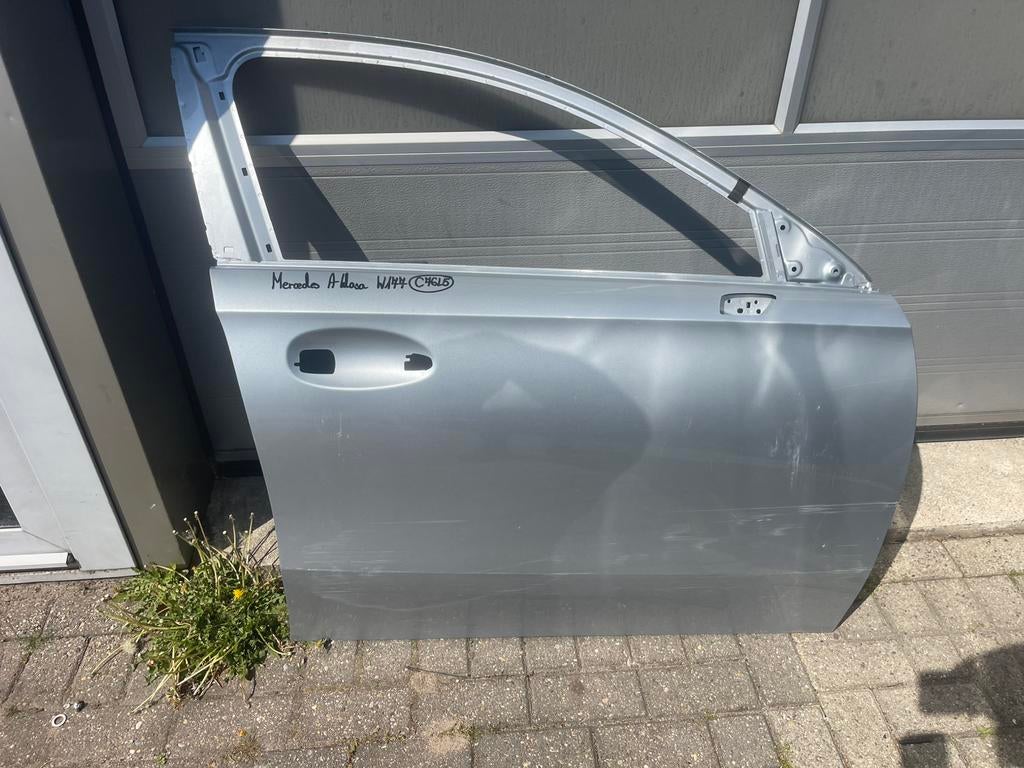 Mercedes a klasse w177 rechts voor portier deur, Ophalen of Verzenden