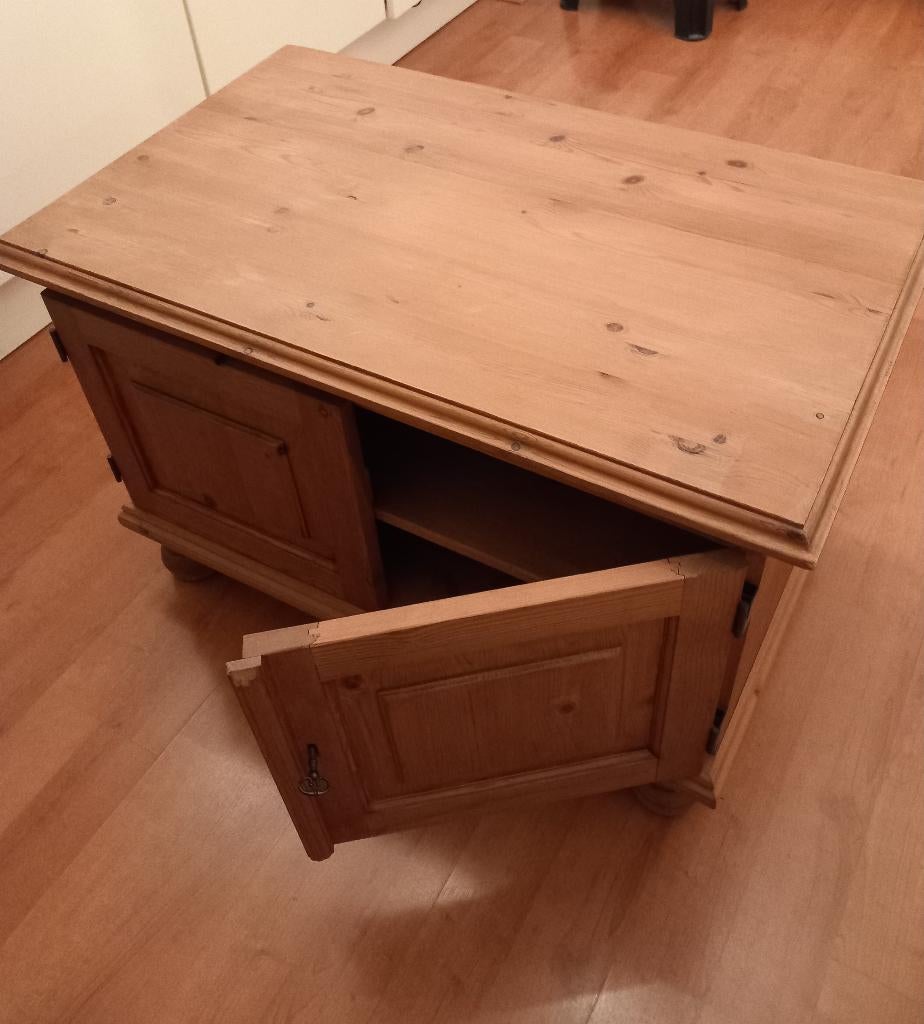 Grenen kastje, Ophalen