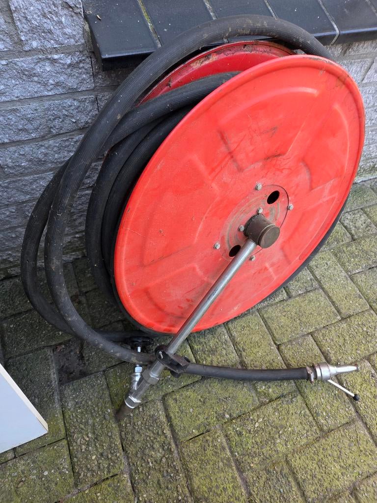 Brandslanghaspel compleet met wateraansluiting, Ophalen of Verzenden, Gebruikt, Compleet systeem