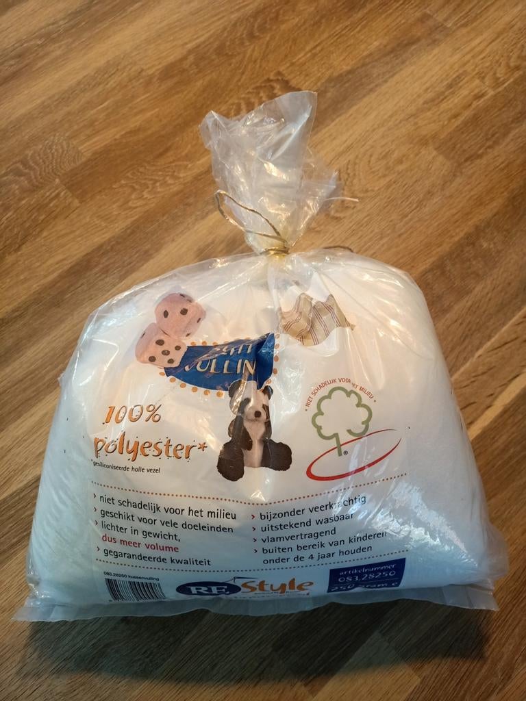 Gratis: Zak met zachte fiberfill vulling, Ophalen, Textiel, Zo goed als nieuw, Herbruikbaar