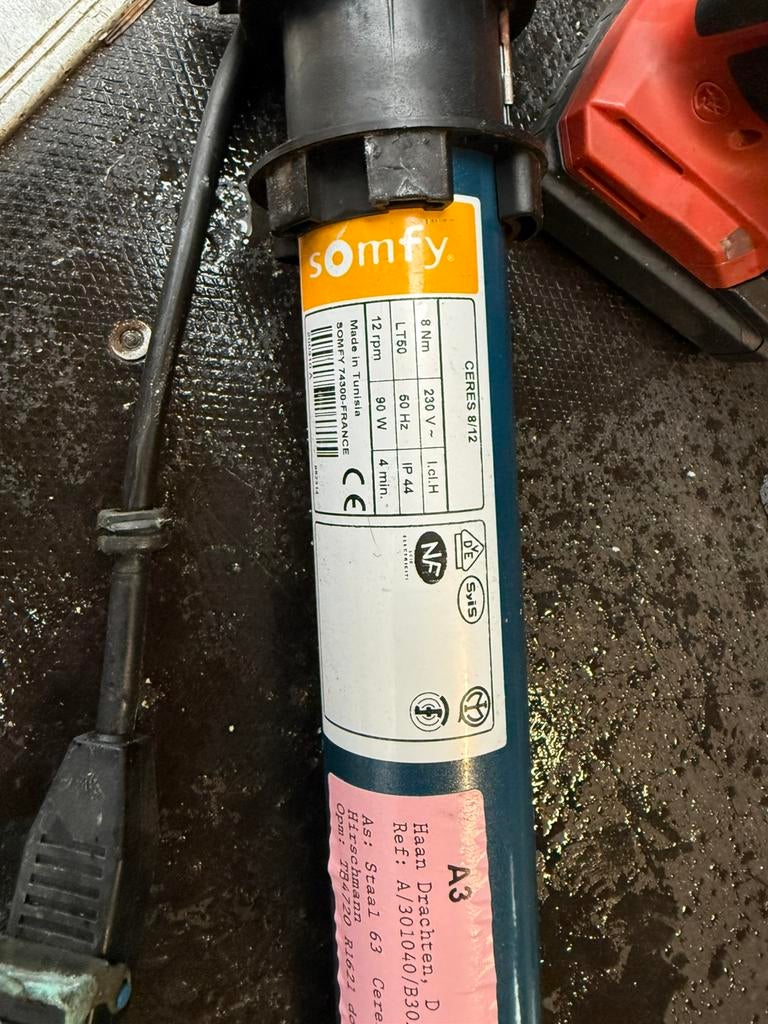 Somfy Buismoter 8 nm 6 stuks, Doe-het-zelf en Verbouw, Rolluiken, Wit, Ophalen of Verzenden, Zo goed als nieuw, Minder dan 100 cm