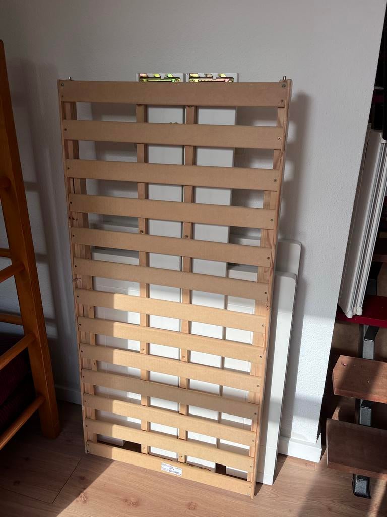 Peuterbed 140x70 - Stevig en makkelijk te monteren, Kinderen en Baby's, Kinderkamer | Bedden, Ophalen, Gebruikt, 70 tot 85 cm