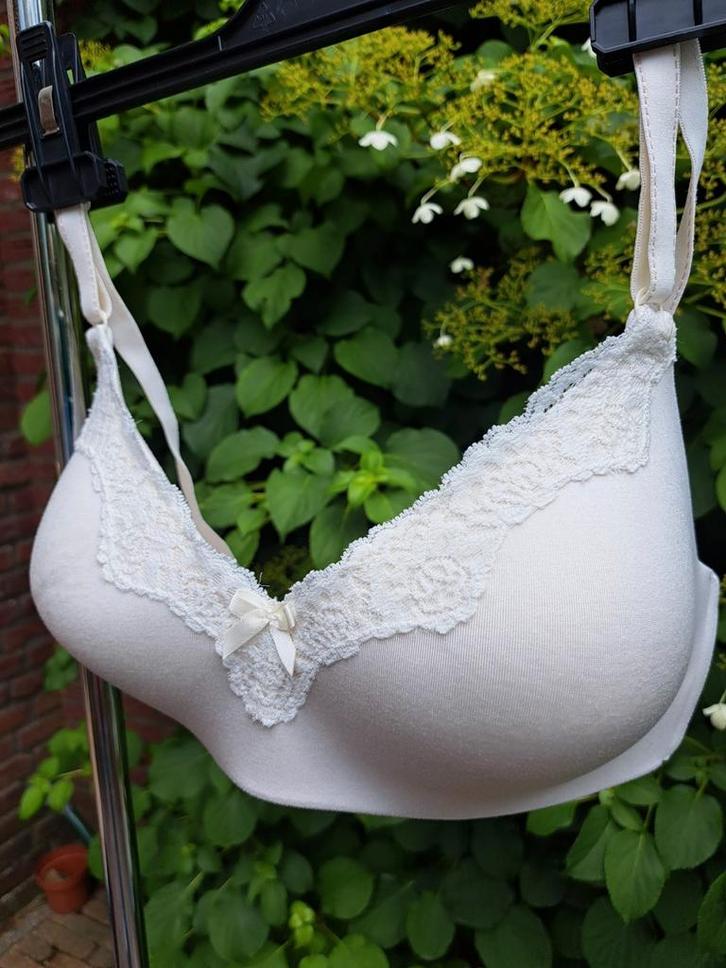 Maidenform Comfort Devotion BH zonder beugel wit 75D, Kleding | Dames, Ondergoed en Lingerie, BH, Wit, Ophalen of Verzenden