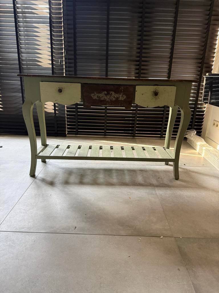 Antiek klassiek tafeltje, Ophalen