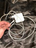 Apple MacBook Oplader, Computers en Software, Laptop-opladers, Ophalen of Verzenden, Gebruikt