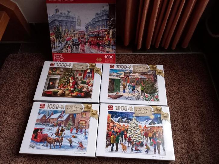 Meerdere kerstpuzzels nieuw in de verpakking 1000 stukjes, Hobby en Vrije tijd, Denksport en Puzzels, Nieuw, Legpuzzel, 500 t/m 1500 stukjes