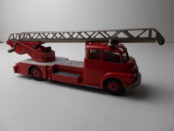 1959 Dinky Supertoys 956 TURNTABLE FIRE ESCAPE I.g.st., Hobby en Vrije tijd, Modelauto's | 1:43, Zo goed als nieuw, Bus of Vrachtwagen