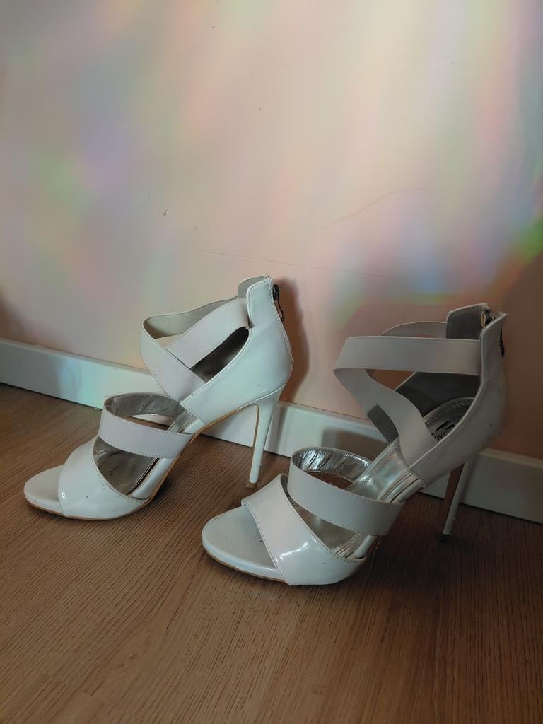 Witte sandalen met hoge hak, maat 40, Ophalen, Gedragen, Wit, Sandalen of Muiltjes