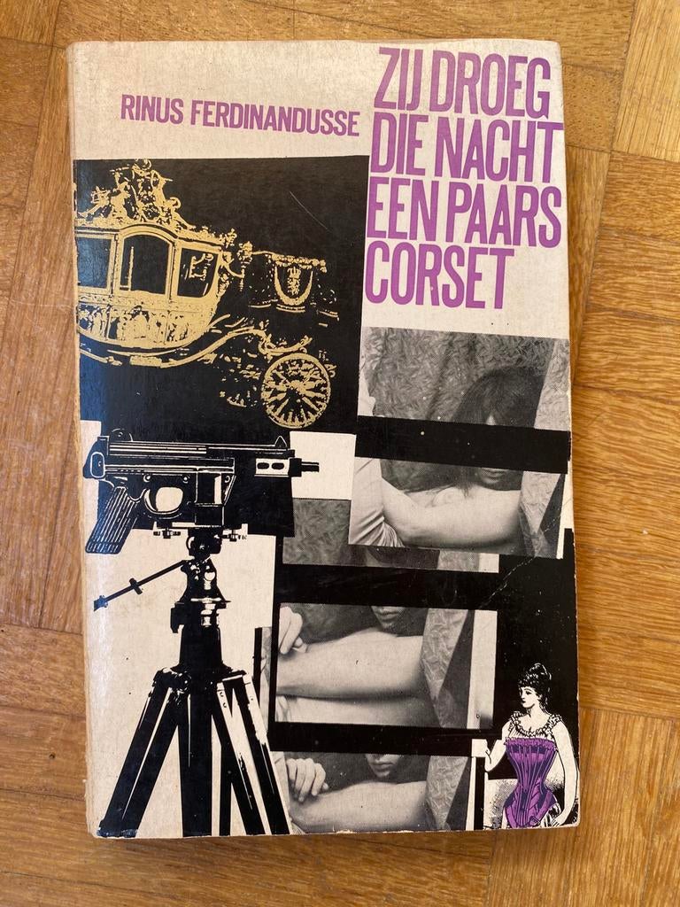 Rinus Ferdinandusse - Zij droeg die nacht een paars corset, Ophalen of Verzenden