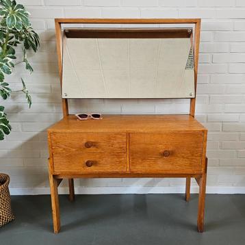 Uit Denemarken: Vintage Deens design eiken Kaptafel  beschikbaar voor biedingen