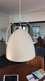 Nieuw in doos Witte hanglamp/goud binnenkant, Huis en Inrichting, Lampen | Hanglampen, Ophalen of Verzenden, Nieuw, Modern, 75 cm of meer