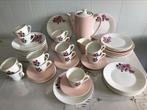 Antiek vintage servies Boch pastel roze met roos roosjes, Antiek en Kunst, Antiek | Servies compleet, Ophalen of Verzenden