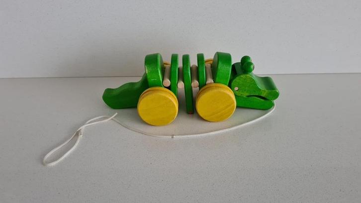 Trekdier dansende krokodil, Kinderen en Baby's, Speelgoed | Houten speelgoed, Zo goed als nieuw, Duw- of Trekspeelgoed, Ophalen of Verzenden