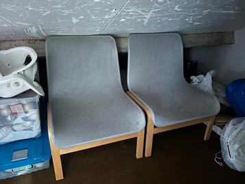 2 IKEA NOLMYRA stoelen beschikbaar voor biedingen