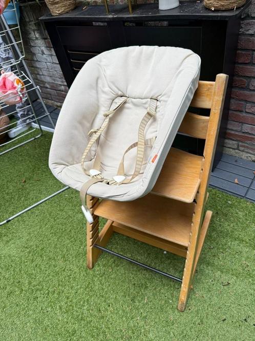 Stokke Tripp Trapp met Newborn Set en Extra Bekleding, Kinderen en Baby's, Kinderstoelen, Zo goed als nieuw, Meegroeistoel, Aanschuifbaar