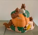 Handgeschilderde keramieken pompoen met eekhoorntjes, Verzamelen, Ophalen, Gebruikt, Dier