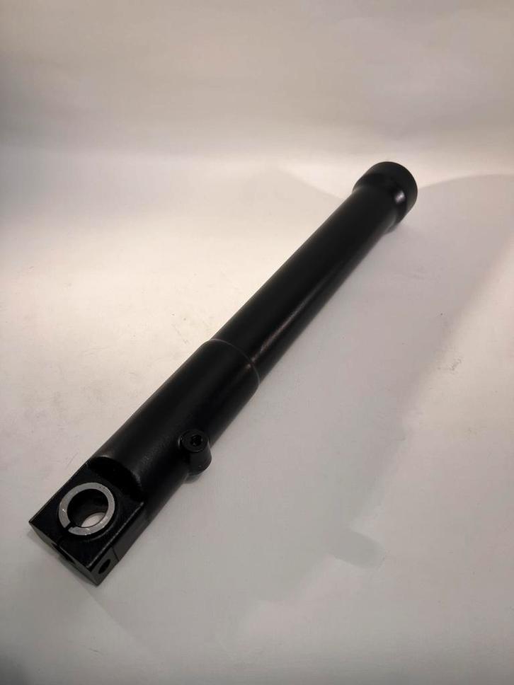 Voorvork poot Derbi Senda Rechts nieuw vanaf 2018, Fietsen en Brommers, Brommeronderdelen | Algemeen, Nieuw, Overige typen, Ophalen of Verzenden