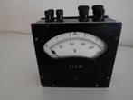 VOLT/AMPERE METER, Antiek en Kunst, Antiek | Gereedschap en Instrumenten, Ophalen