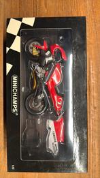 Minichamps Yamaha YZR 500 Carlos Checa 500cc GP 2001 1:12, Ophalen of Verzenden, Zo goed als nieuw, Motor