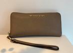 Michael Kors portemonnee, Sieraden, Tassen en Uiterlijk, Ophalen of Verzenden, Zo goed als nieuw, Beige, Overige merken