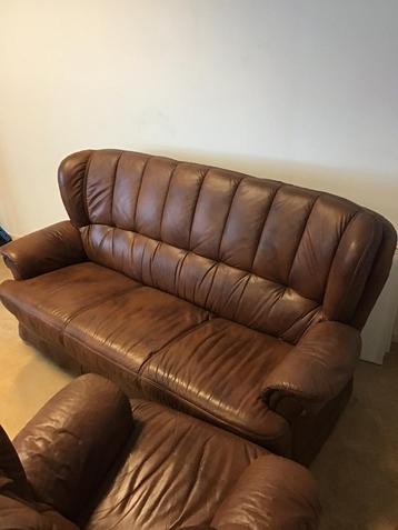 leren bank plus 2 stoelen gebruikt beschikbaar voor biedingen