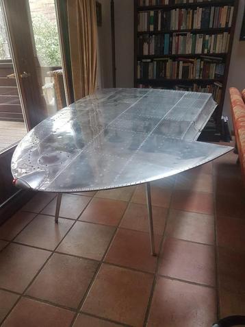 Wingtip tafel DC3 beschikbaar voor biedingen