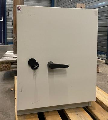 Kluis - inbraak- en brandwerend   beschikbaar voor biedingen