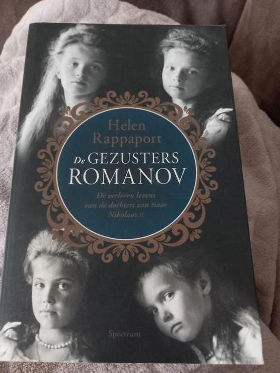 Helen Rappaport - De gezusters Romanov, Boeken, Biografieën, Zo goed als nieuw, Sport, Ophalen of Verzenden