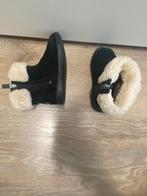 Baby uggs, Kinderen en Baby's, Ophalen of Verzenden, Zo goed als nieuw, Jongen of Meisje