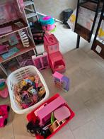 Barbiehuis, auto, paard, camper en meubels, Ophalen of Verzenden, Gebruikt, Barbie