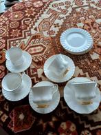 Engelse servies van royal albert met goud randje, Antiek en Kunst, Antiek | Servies los, Ophalen of Verzenden