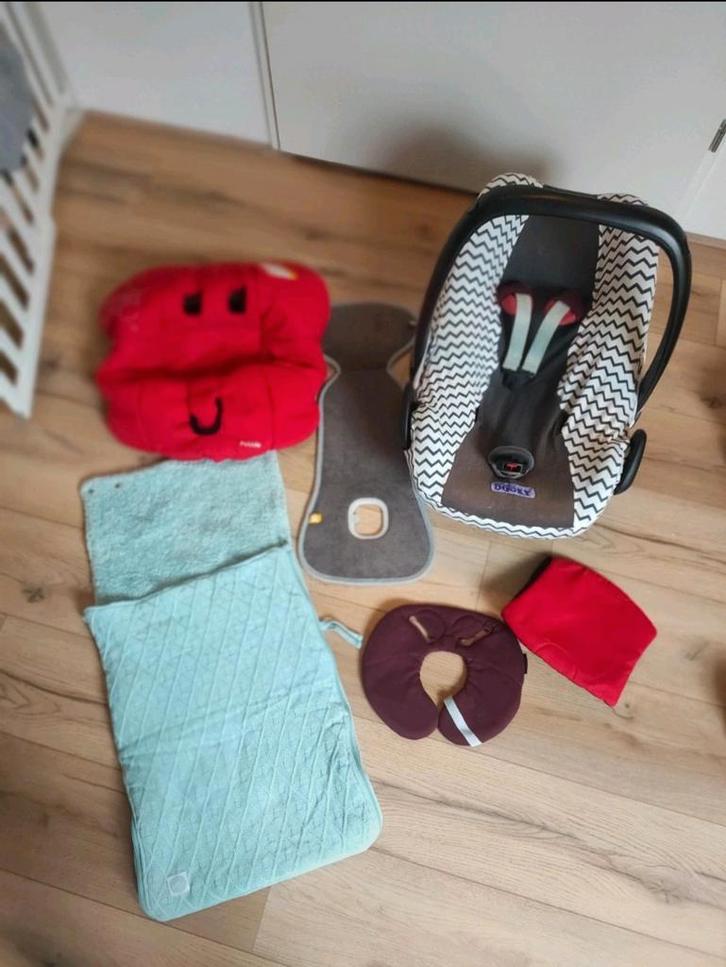 Maxi Cosi Pebble + 2wayFix base - Compleet Pakket, Kinderen en Baby's, Autostoeltjes, Maxi-Cosi, 0 t/m 13 kg, Isofix, Ophalen of Verzenden