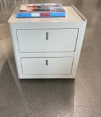 Minimalistisch Italian design kastje, Minder dan 50 cm, 1 of 2 laden, Overige materialen, Zo goed als nieuw