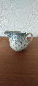 Bunzlau melk kannetje, Ophalen of Verzenden, Aardewerk, Overige stijlen, Overige typen